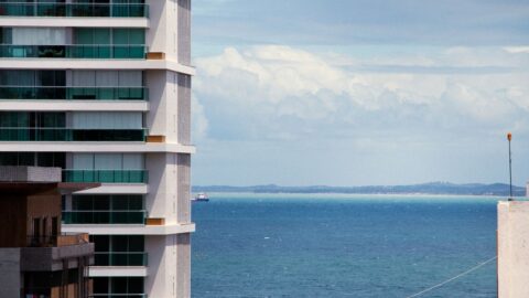 Aluguel de Temporada em Salvador: O Que Diz a Lei e Como Funciona